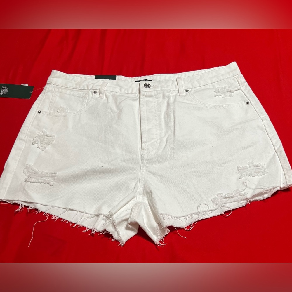 Women’s Wild Fable White Jean Shorts Size (16)
